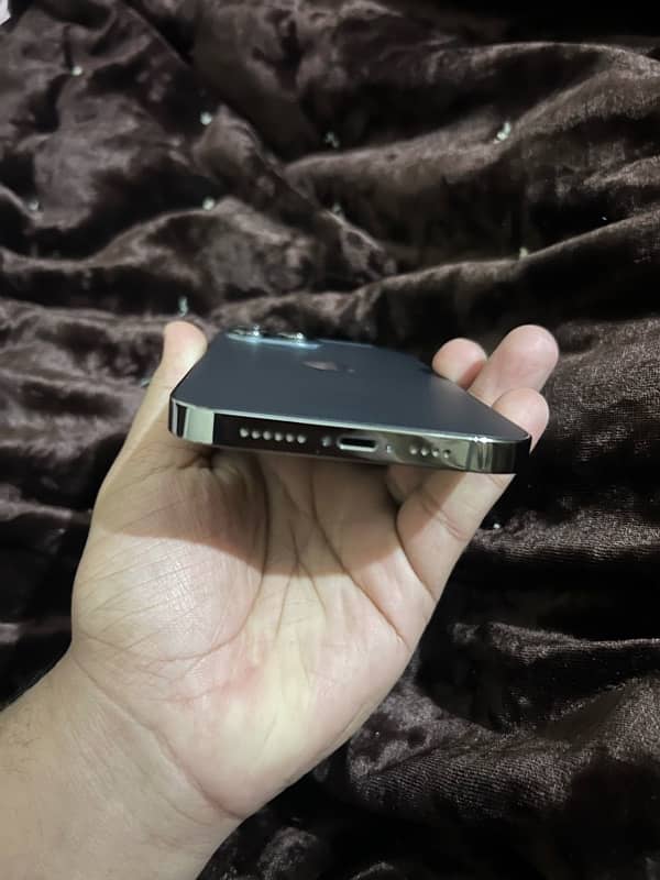 iPhone 13pro max 128gb 1