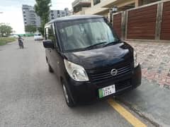 660 cc Nissan Roox 2011