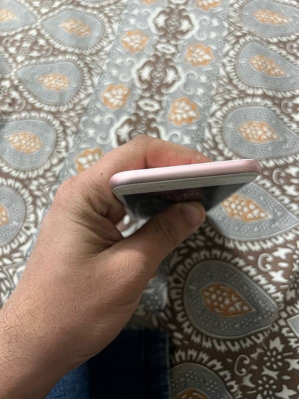 iphone 7 128gb pta approved 1