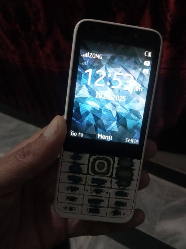 Nokia 230 all ok sirf 1 sim chlti ha 3