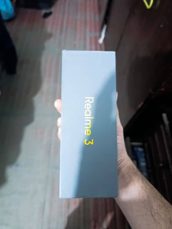 Realme 3 7