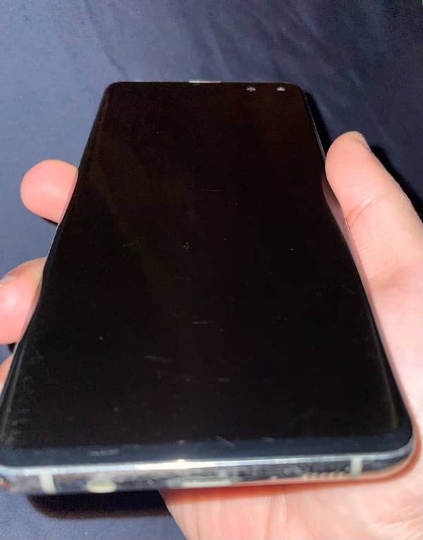 Samsung Galaxy S10 5G 256GB Non PTA in Optimum Condition 4