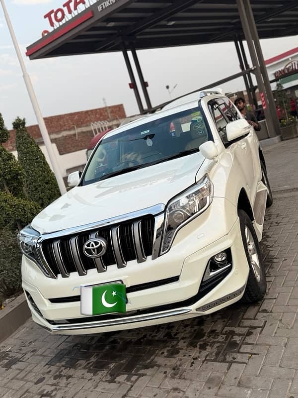 Toyota Prado 2013/2017 pearl white 7