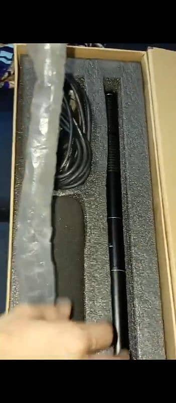 shotgun microphone with new 10/10 condition 3