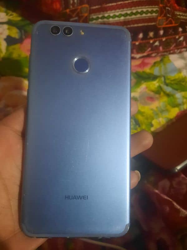 Huawei nova 2plus all OK geniune phone 10by 9 condition 4