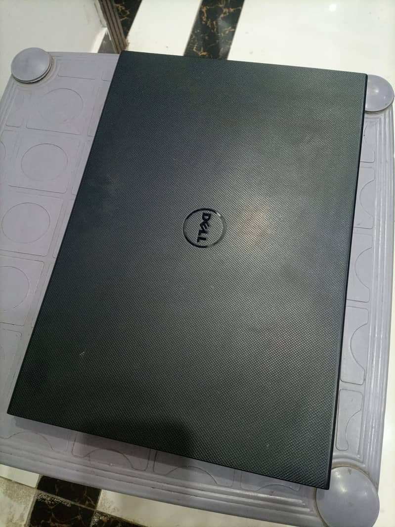 Dell Core i3 (4th Gen) 4gb RAM 500gb HDD Btry 2.5-3 hrs Condtion 9/10 1