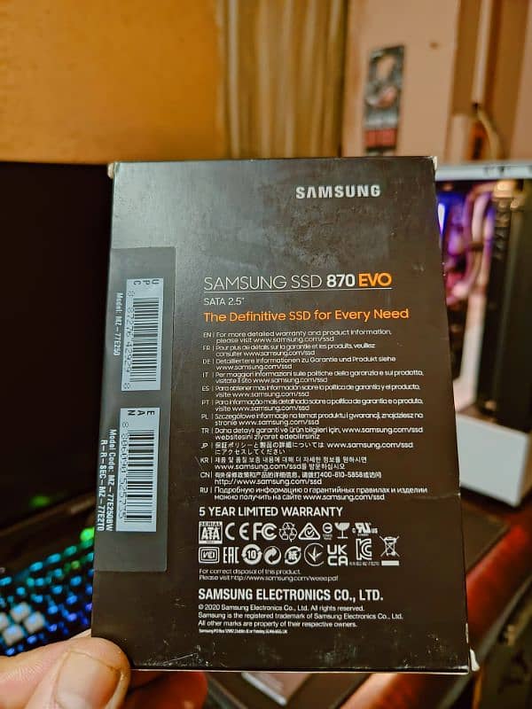 Samsung evo 870 250GB ssd 95% health 100% performance with box 3