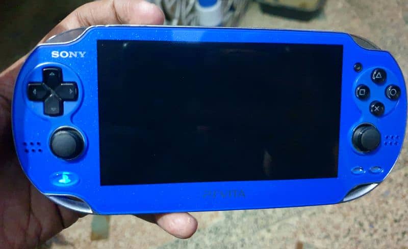 Ps vita 1000 special Saphire Blue 4