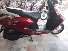 united 100 cc self start scooty petrol