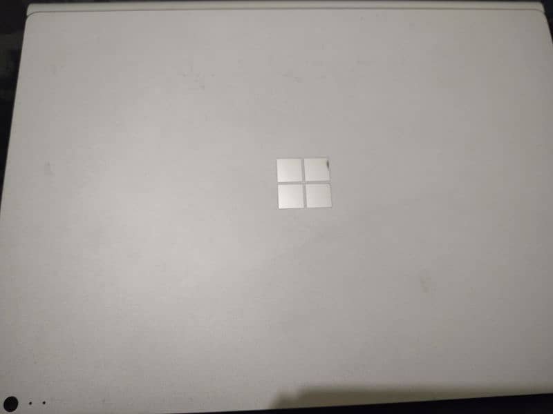 Microsoft Surface Book i7 6th Gen Nvdia 5