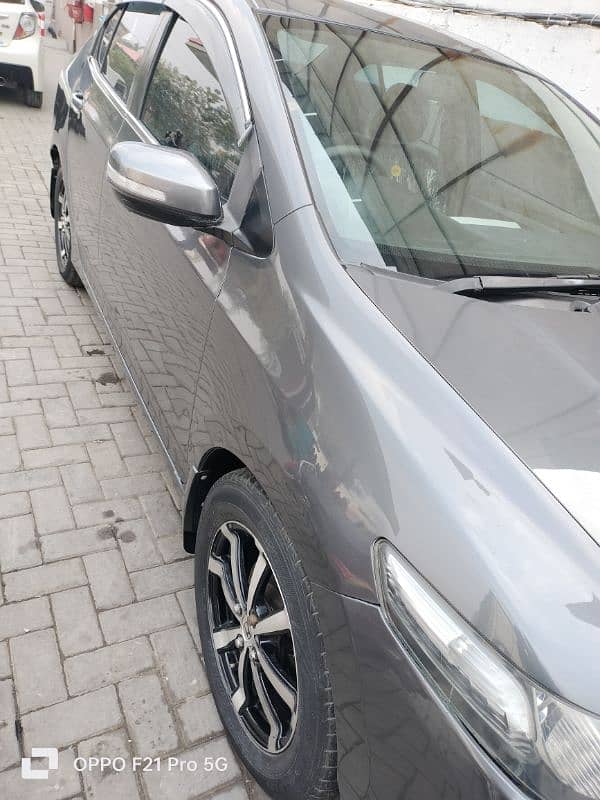 Honda City IVTEC 2015 in mint condition going to sale. 3