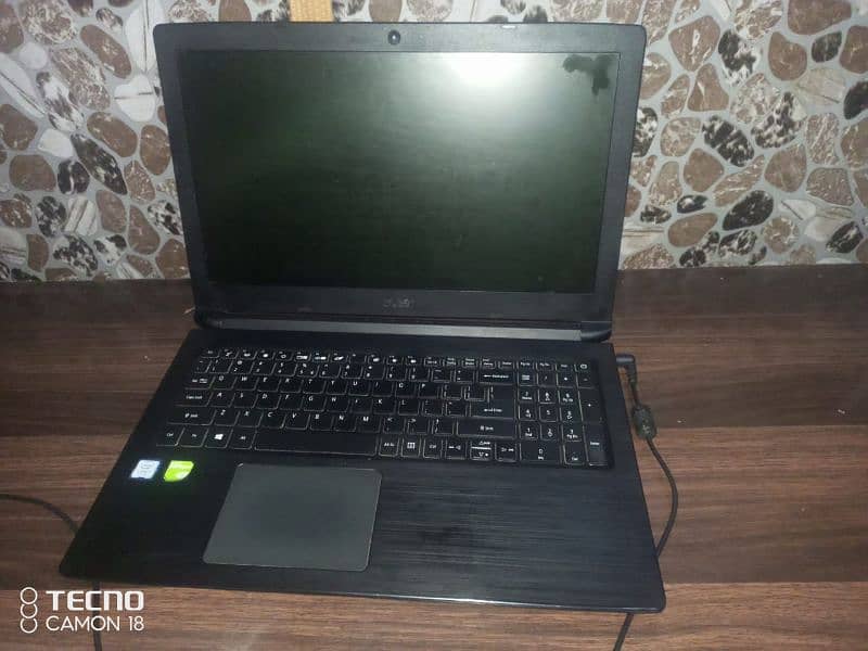 Acer laptop14" core i7,gen8th ram20gb 512ssd, 1tbstandard hard 0