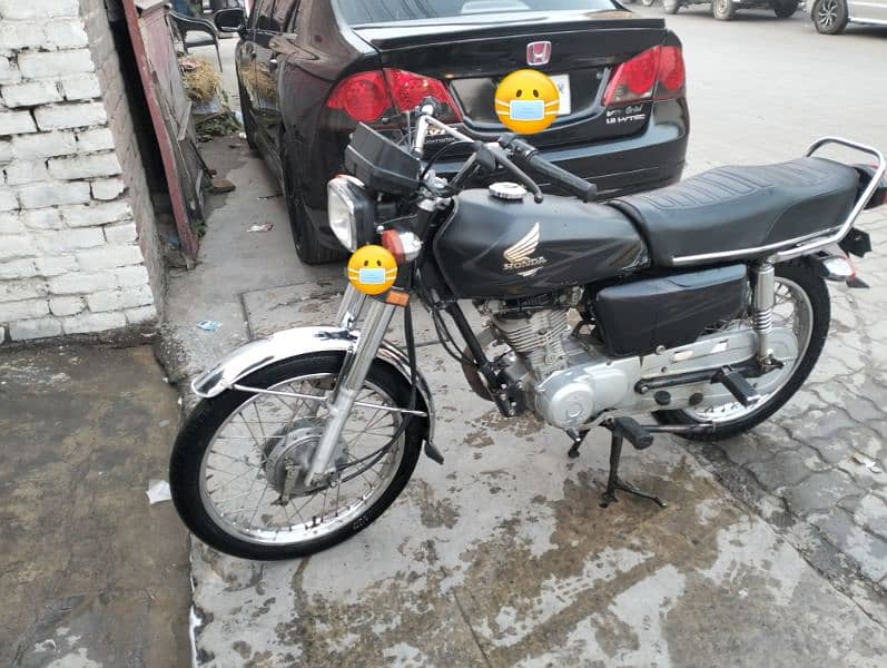 Honda 125 2020 Model Silver Number 10