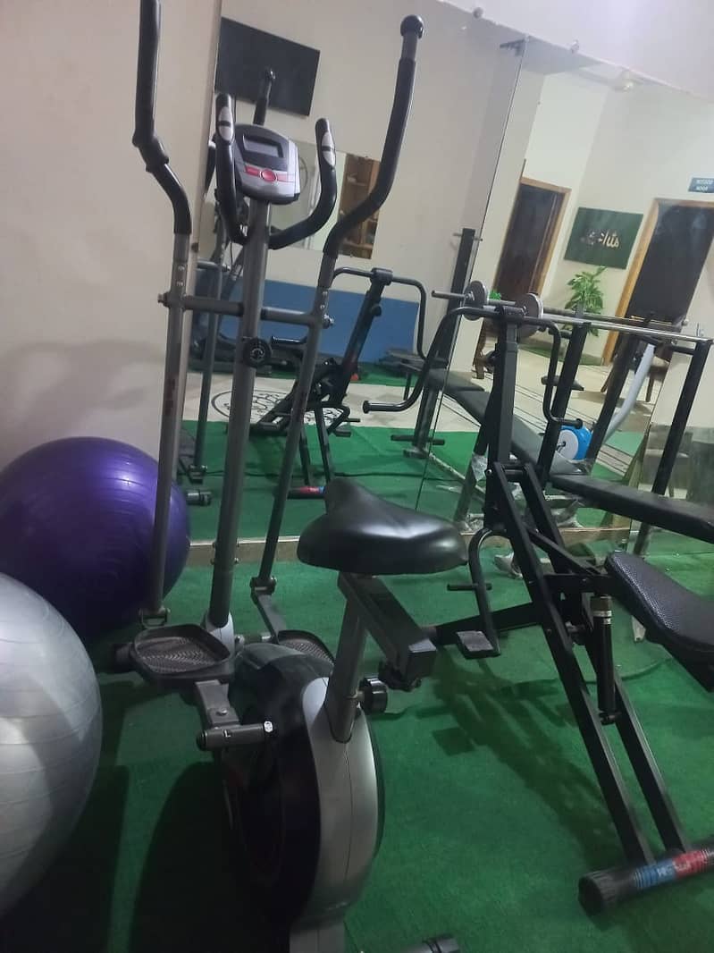 Traidmil, cycles, Twister, bench & therapyachine for sale 3