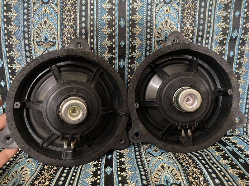 Suzuki alto japnies door speakers 2