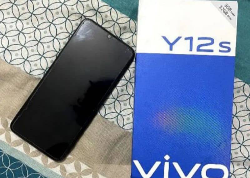 Vivo y12s.  wtsapp or call 03234355170 2