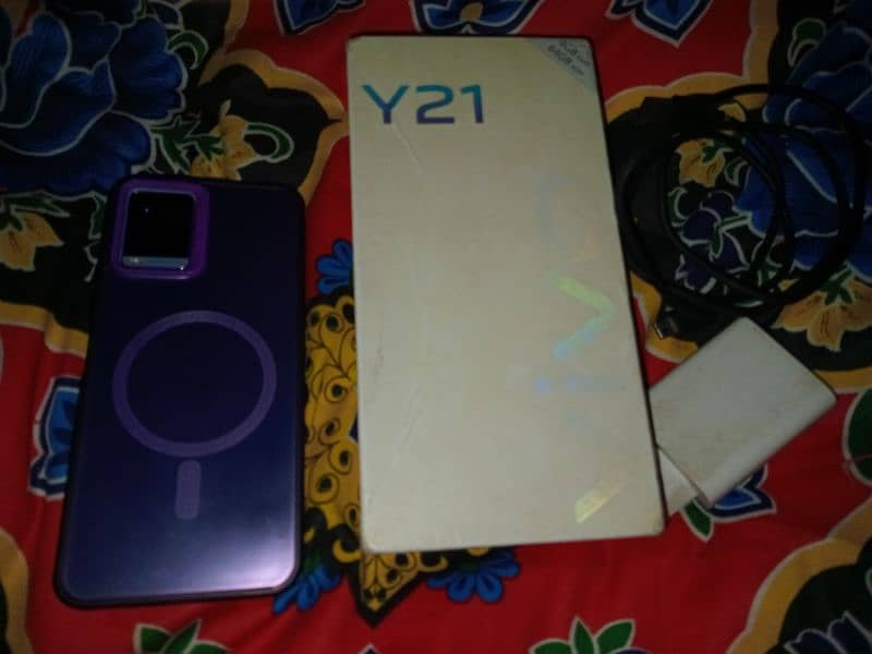 bilkul saf condition bahi 4 gb ram/64 gb momery model vivo y21 ha 7