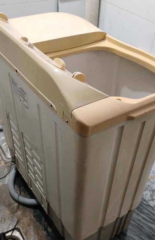 sale urgent sami automatic washing machine 3