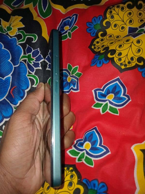 bilkul saf condition ha bahi All ok 4 gb ram/64 gbmemry model redmi A3 4