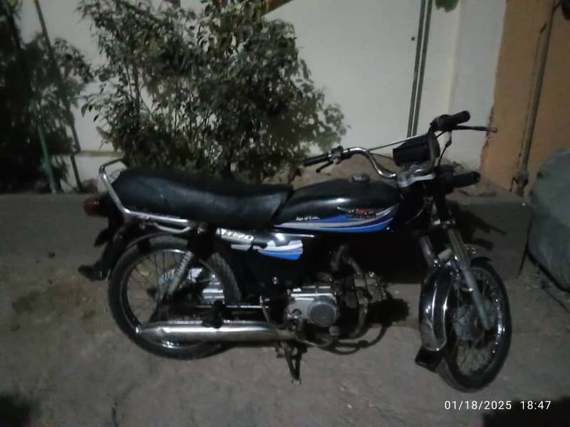 Honda Treet Motor cycle 10