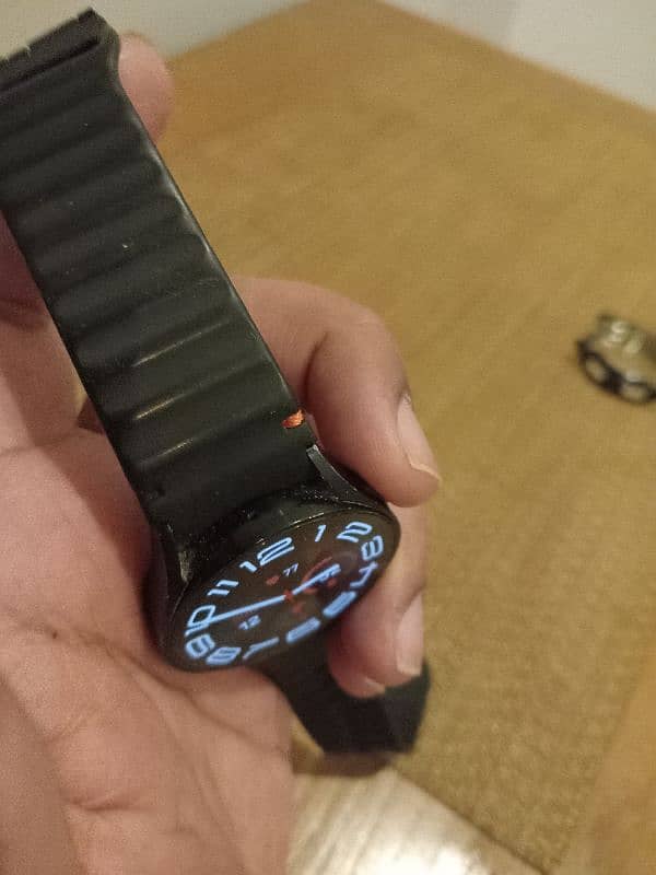 samsung galaxy watch6 only 6 months used 0