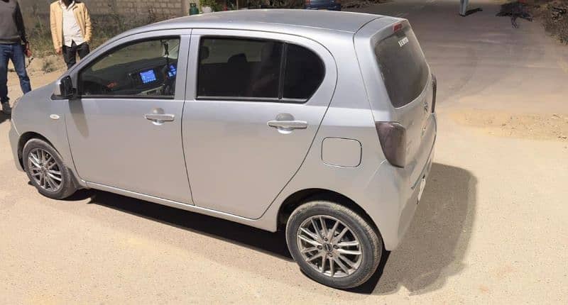 Daihatsu Mira 2014 3