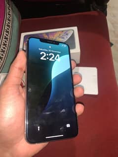 IPhone XsMax 64gb batery health 82 duel sim official PTA aproved