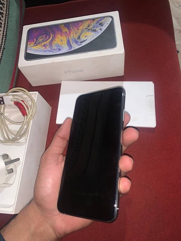 IPhone XsMax 64gb batery health 82 face id true tone ok 5