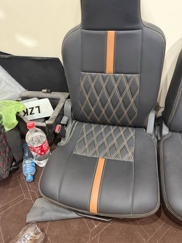 Daihatsu hijet seats 2