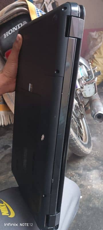 HP laptop 8