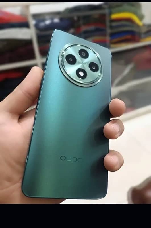 oppo reno 12f 4G Ram 8 rom 256gb gray color duba charger original 3