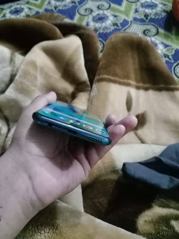 HUAWEI Y9 Prime 4