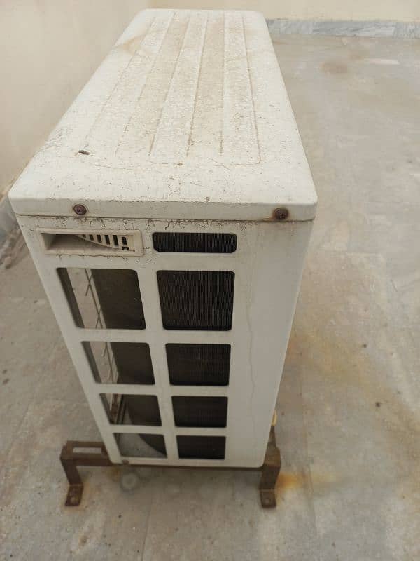 Urgent Sale Gree Inverter G10 3