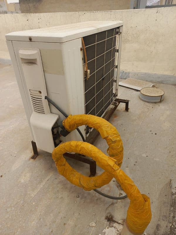 Urgent Sale Gree Inverter G10 4