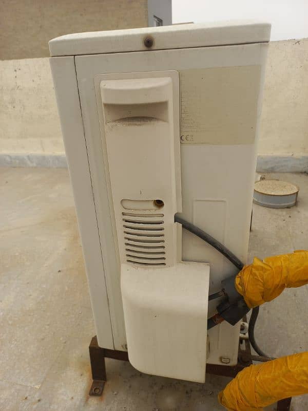 Urgent Sale Gree Inverter G10 5