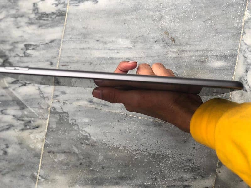 ipad 9 generation. . . Ipad Mini 6. . . Mini 5 2