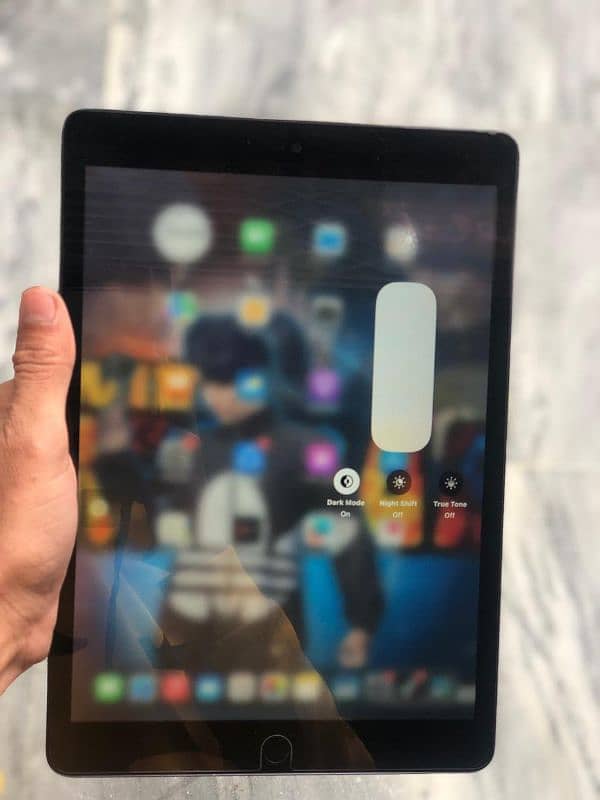 ipad 9 generation. . . Ipad Mini 6. . . Mini 5 3