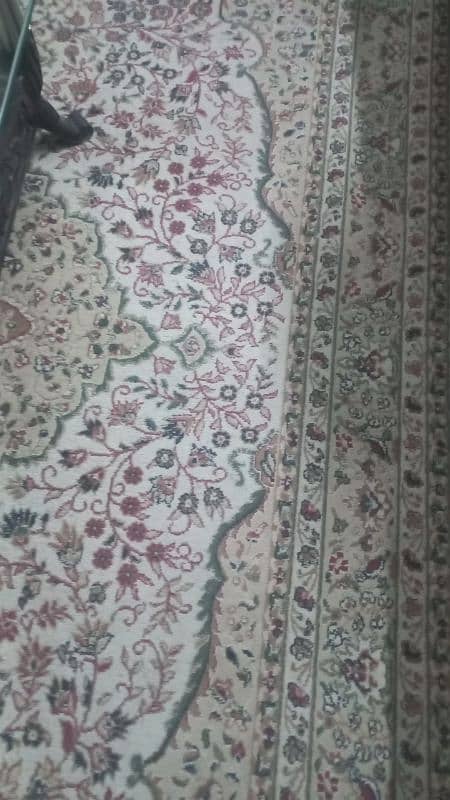 irani carpet  with no damaged 1