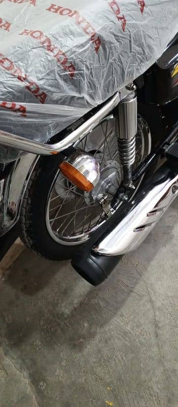 Honda CG 125 First owner KHI num 03278228900 9