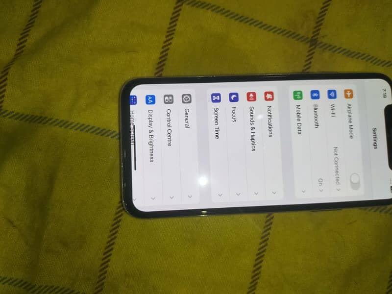 iPhone x condition 9/10 256 jazz sim chalti hai 15