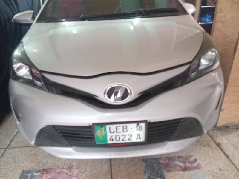 Toyota Vitz 2015 13