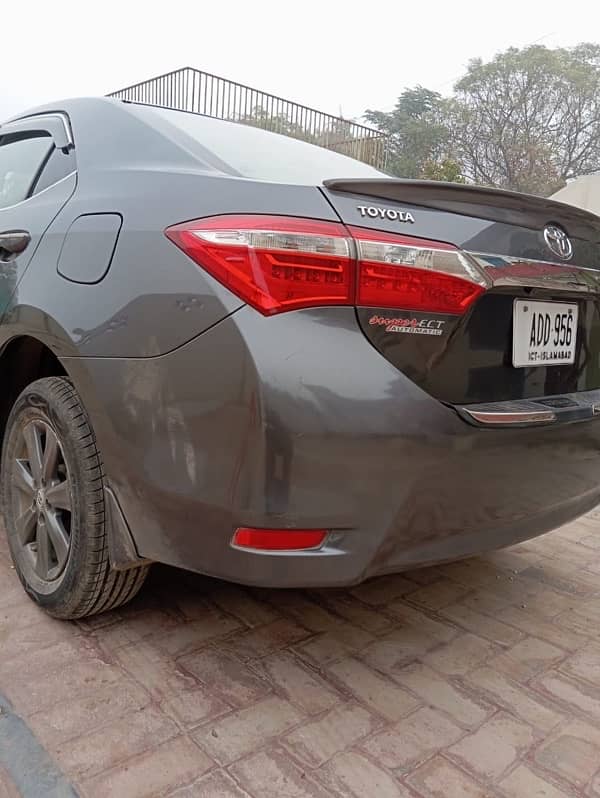 Toyota Corolla Altis 2017 5