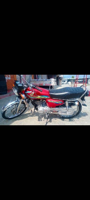 honda bike 125 cc best condition sb ok hai all documents 0