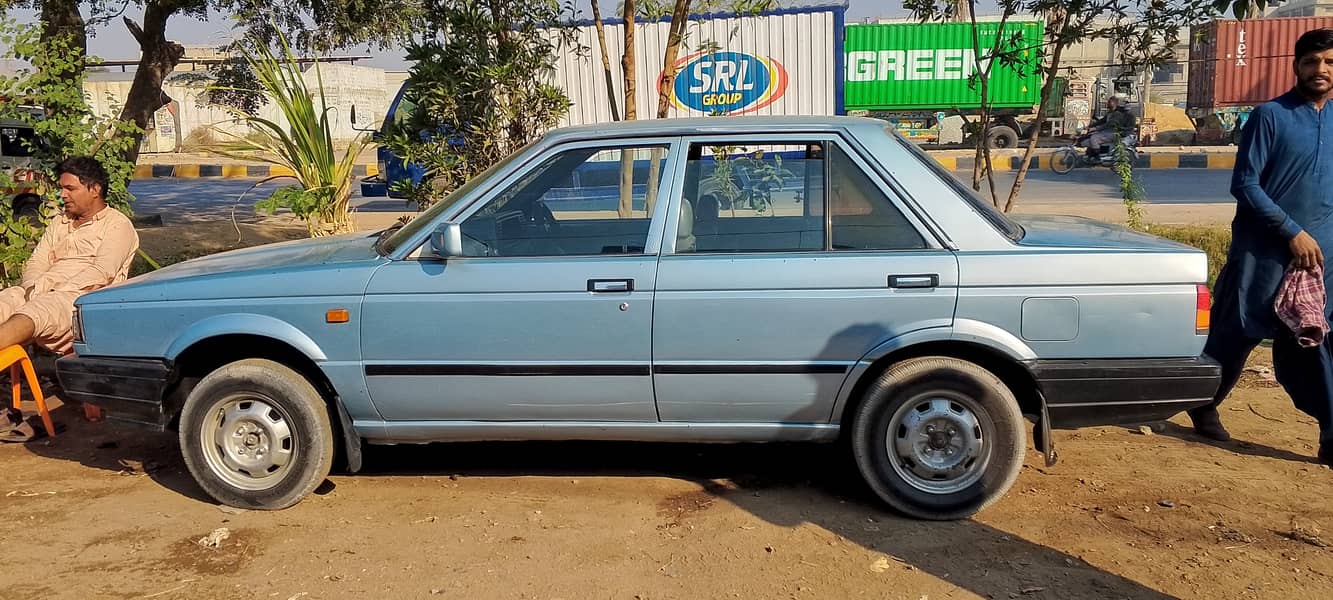 Nissan Sunny 1986 11