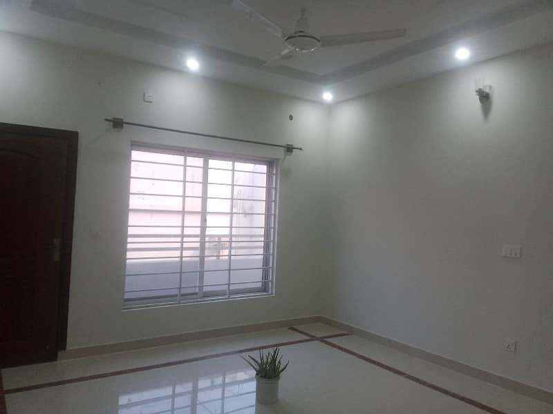 10 Marla Upper Portion for Rent 6