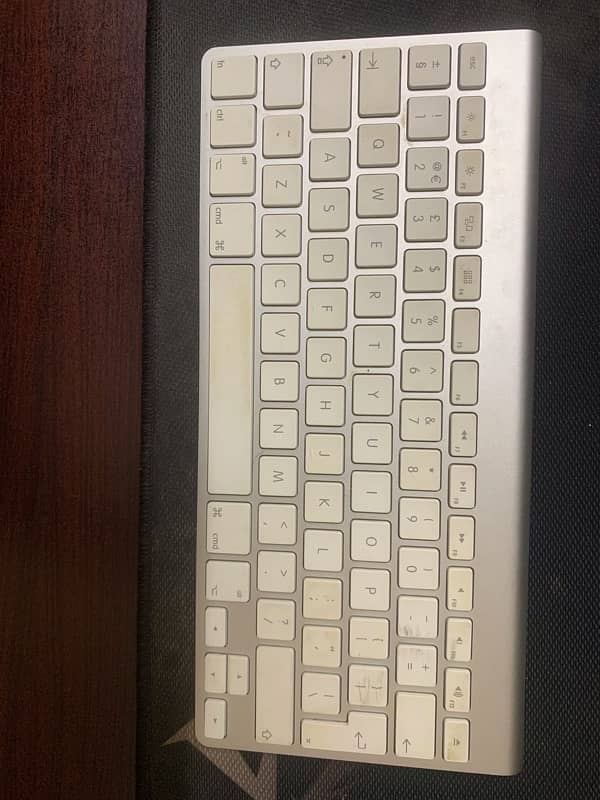 Apple Magic Keyboard - First Gen 5