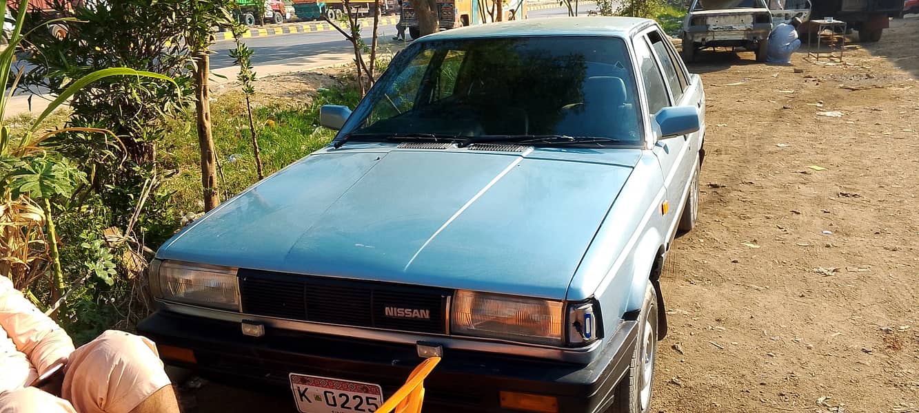 Nissan Sunny 1986 5