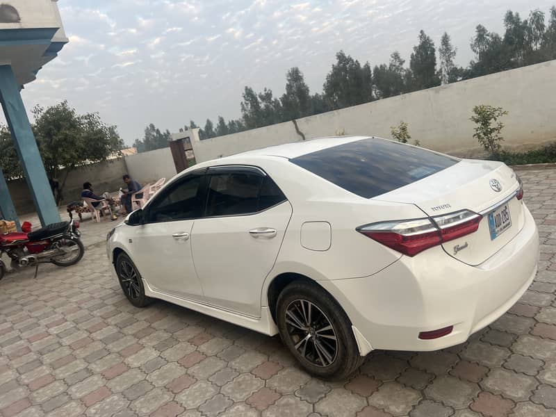 Toyota Altis Grande 2019 11