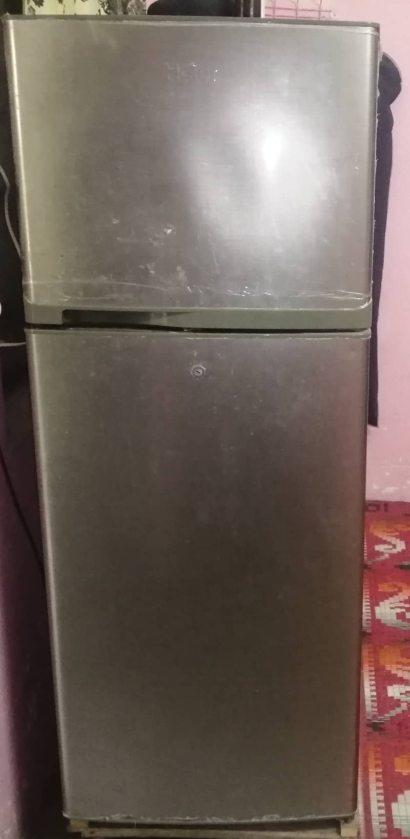 Haier refregerator, fridge, medium 305L,HRF-305 0