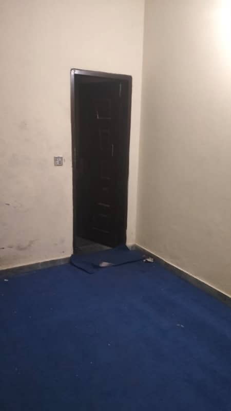 2 Bed Flat for rent in Johar town for Bachelor (Student + Job holder+ Silent Office) Near Shaddywal Chowk 4